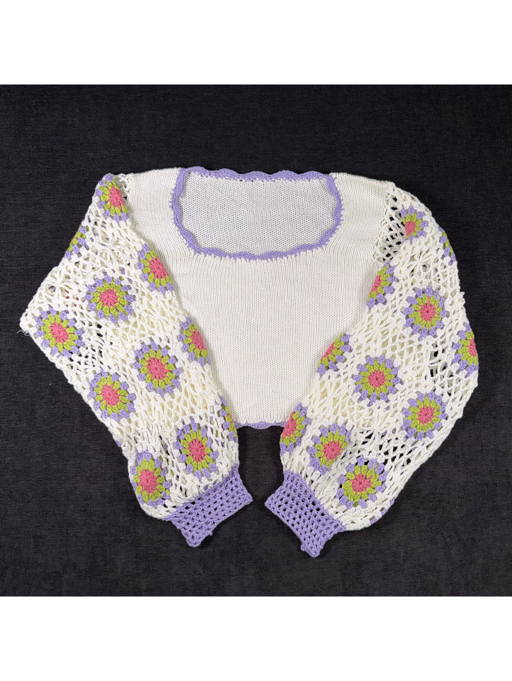 SHEIN Mod White Cropped Sweater with Crochet Floral Puff Sleeves, Size L